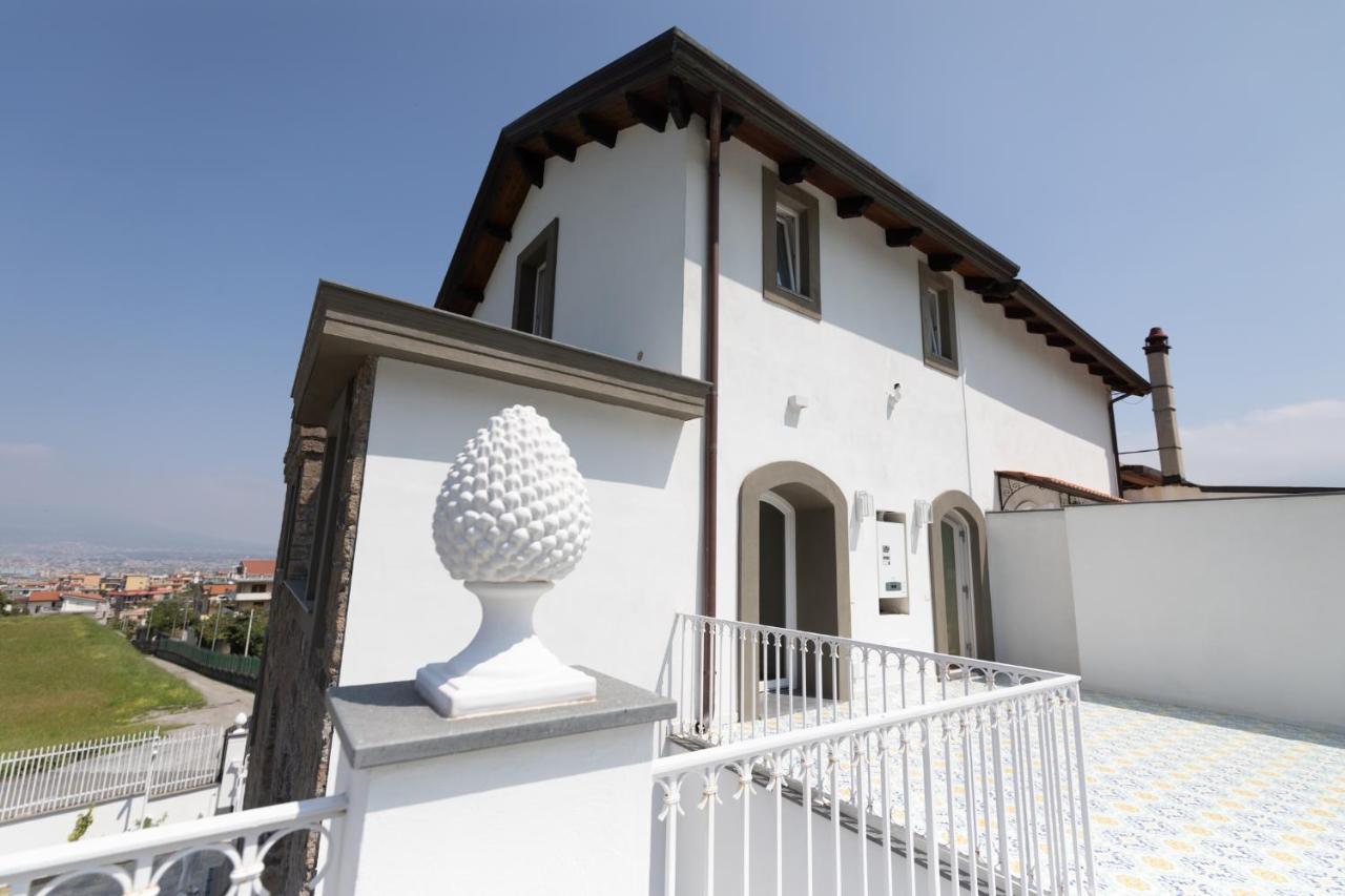 Villa Pia - Suites Castellammare di Stabia Exterior foto