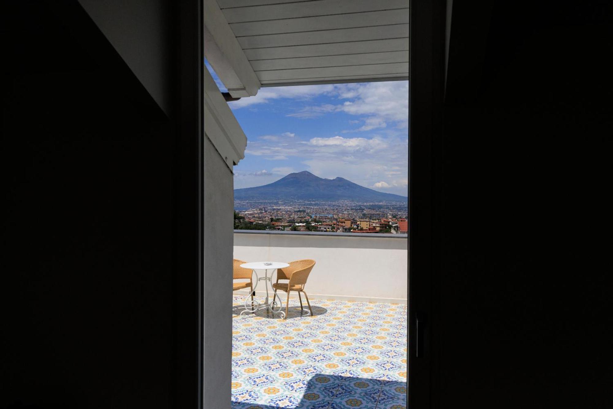 Villa Pia - Suites Castellammare di Stabia Exterior foto