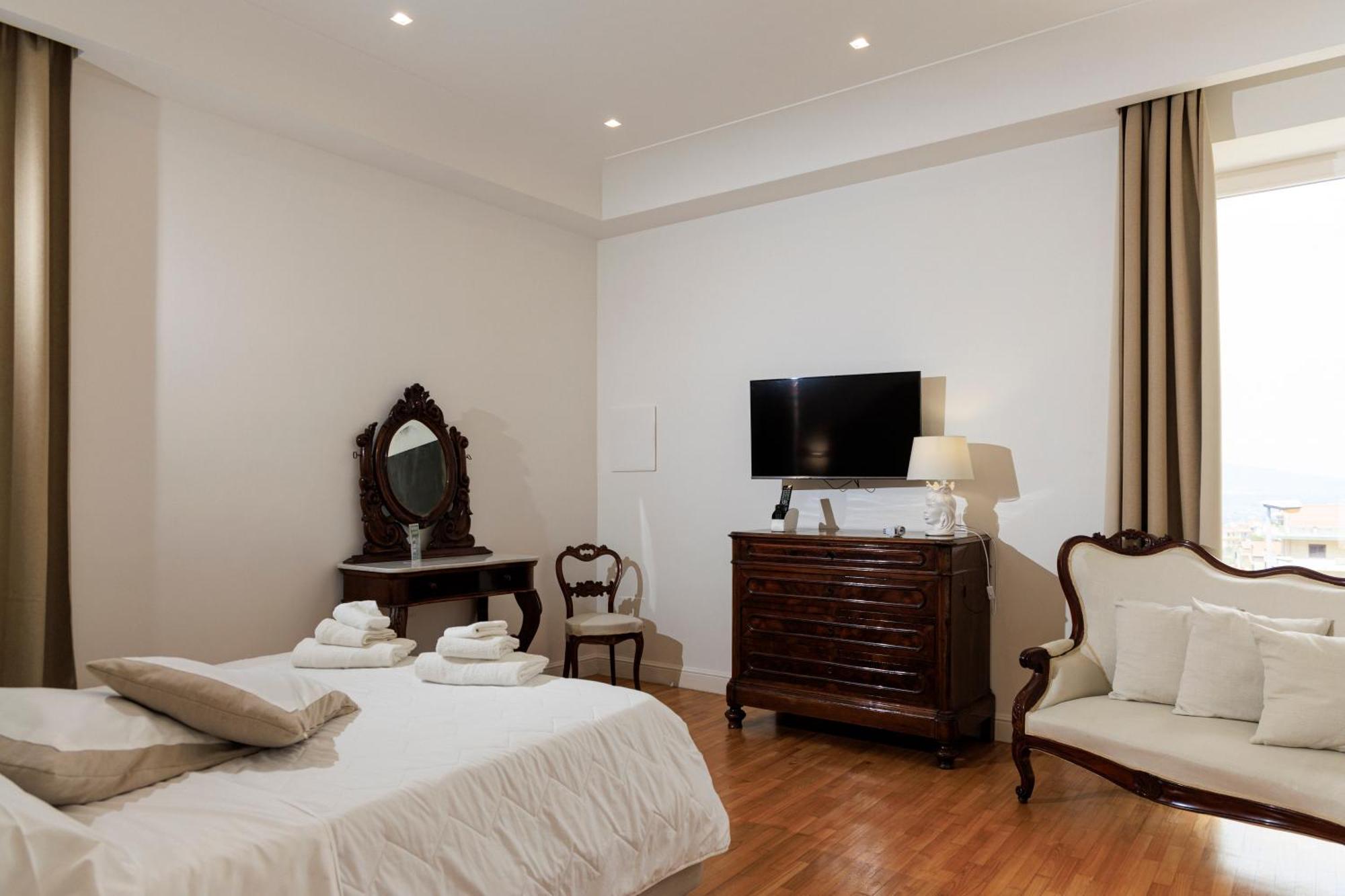 Villa Pia - Suites Castellammare di Stabia Exterior foto