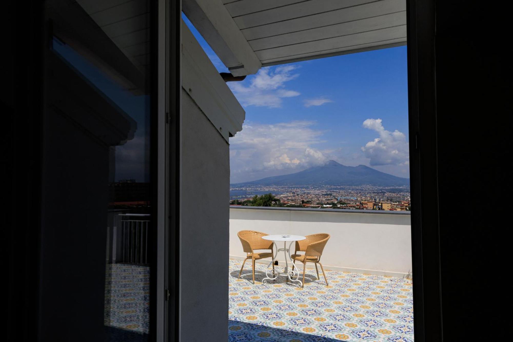 Villa Pia - Suites Castellammare di Stabia Exterior foto