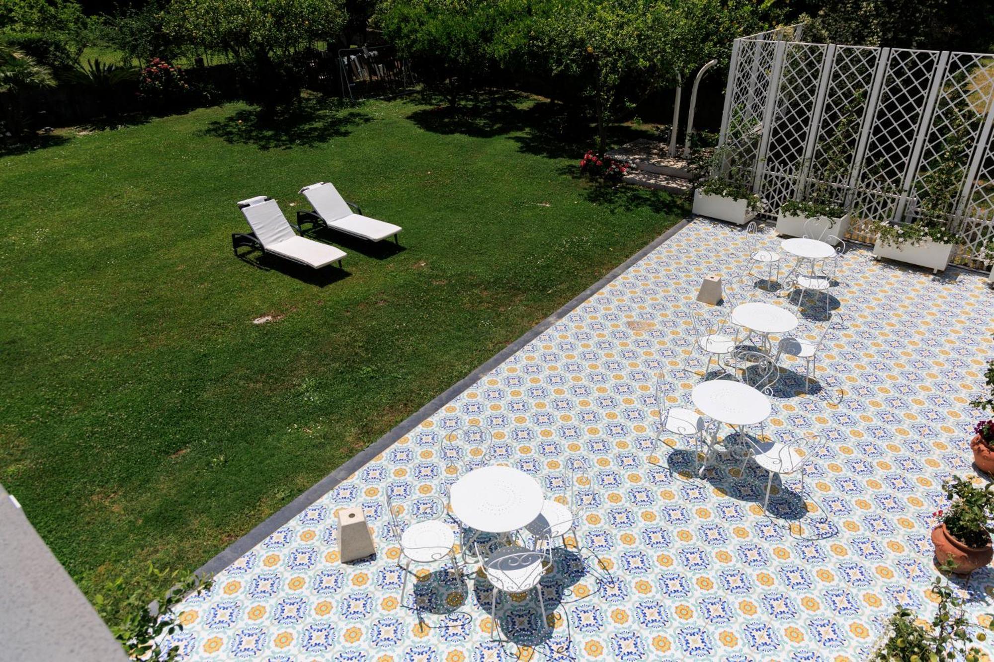 Villa Pia - Suites Castellammare di Stabia Exterior foto